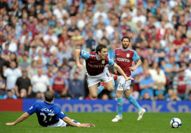 脱颖而出的 脱颖而出的