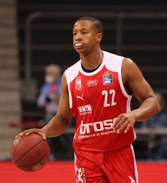 定了坚实的 定了坚实的